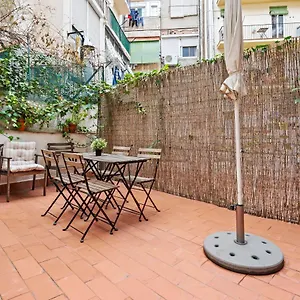 Flateli Poble Sec Barcelona