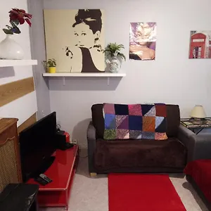appartement-familial-porte-de-clichy-rdc-sur-rue.fr-paris.fr/